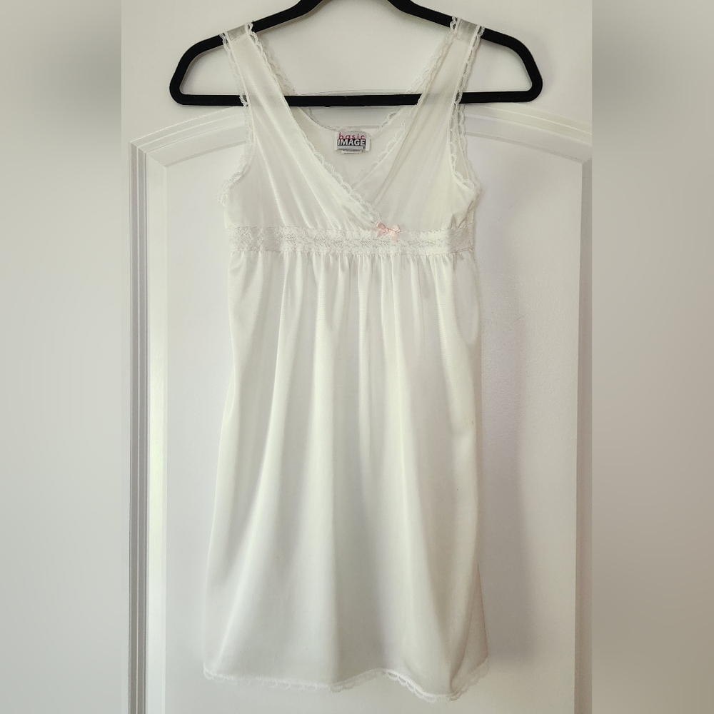 GIRL'S WHITE NYLON FULL SLIP LACE TRIM SIZE 14